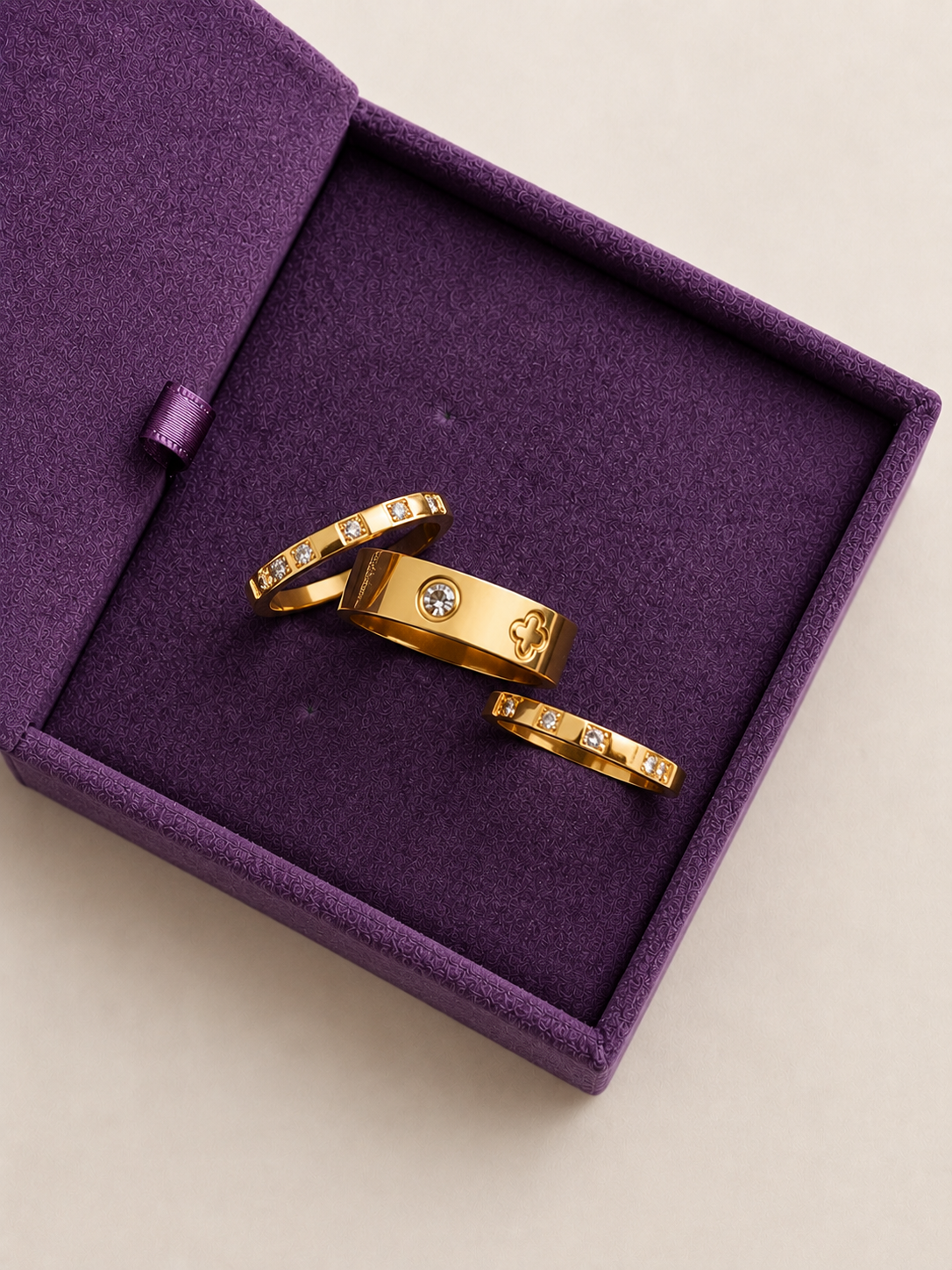Golden Clover Ring Set